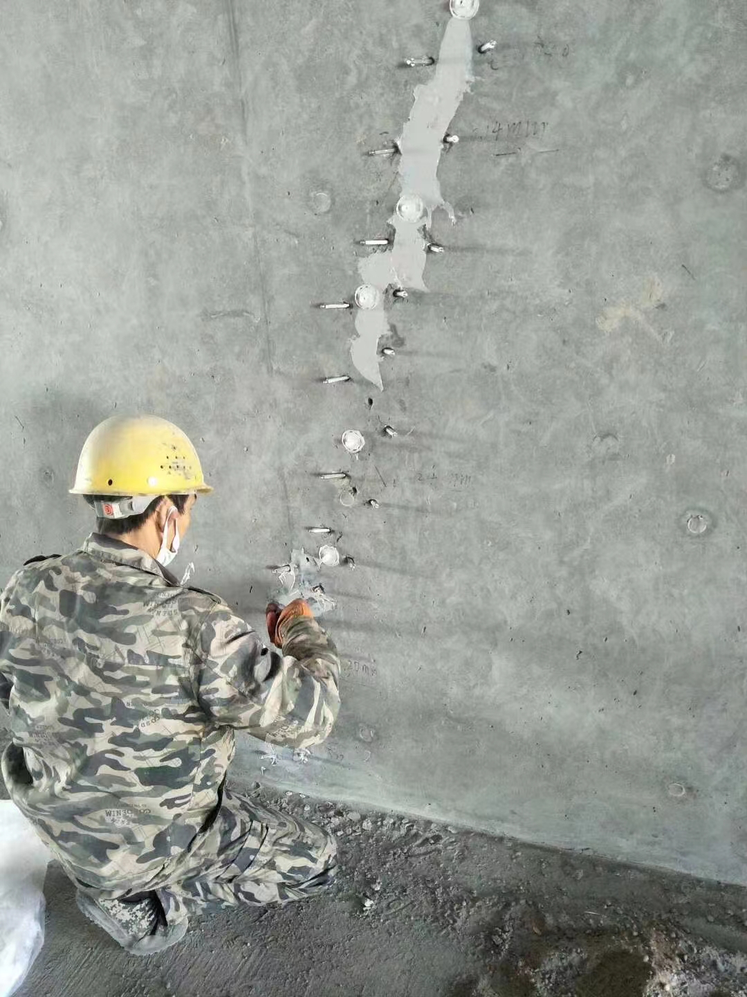 淮安混凝土裂缝的修复方式